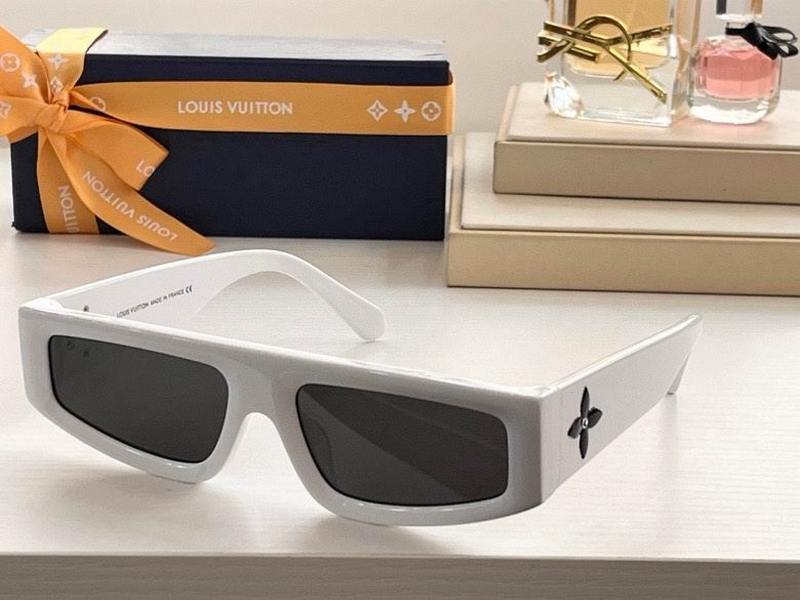 LV Sunglasses 36